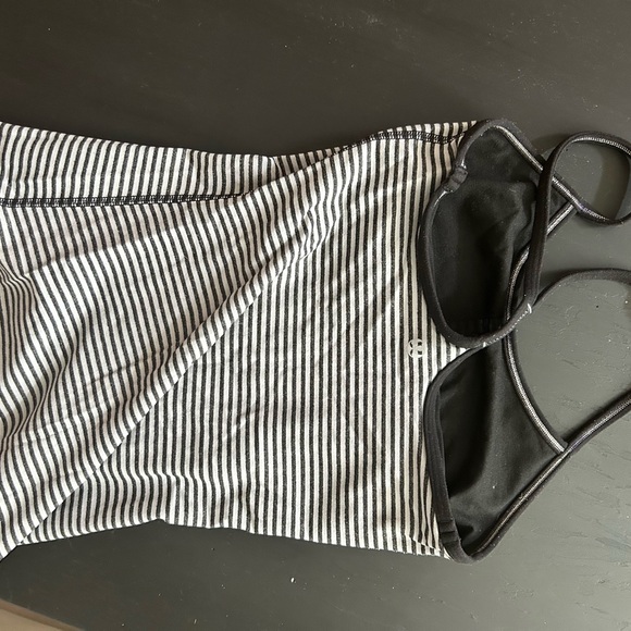 Lululemon tank - Picture 2 of 2